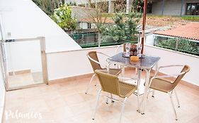 Pelamios House